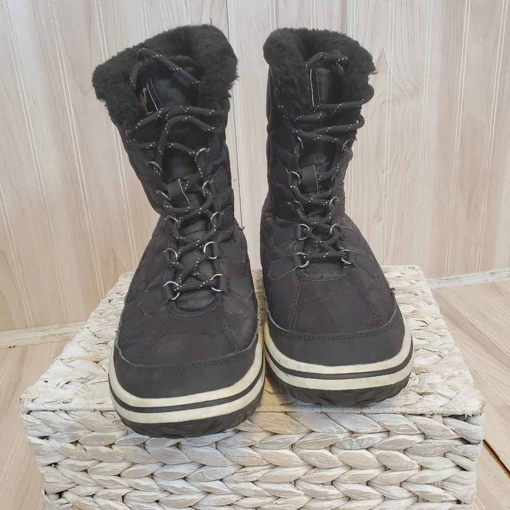Camel Crown Black Fur‎ Lined Snow Boots Winter Gorpcore Women's Size 9 Ski Apres